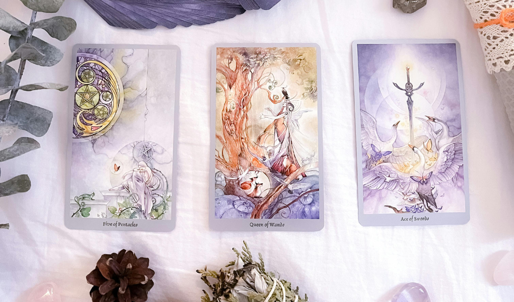 Tarot und Orakelkarten